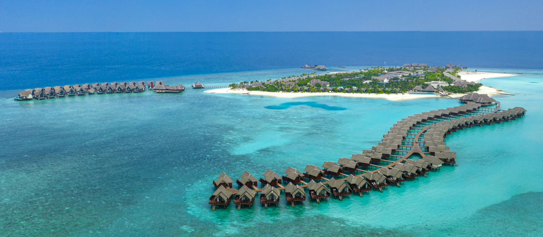 Banner_Maldiverna_Heritance Aarah_Aerial View – Island
