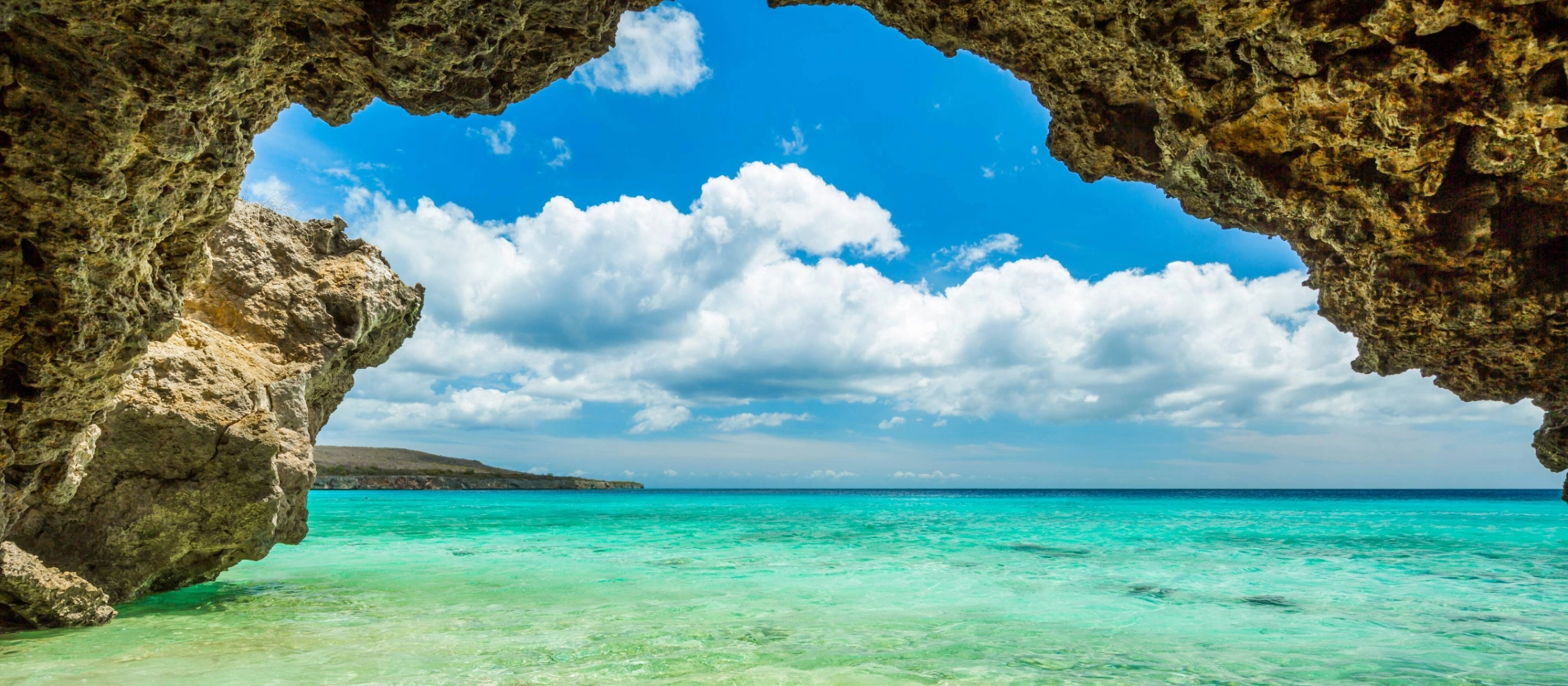 Banner_Curacao_GroteKnip_AdobeStock_273381116